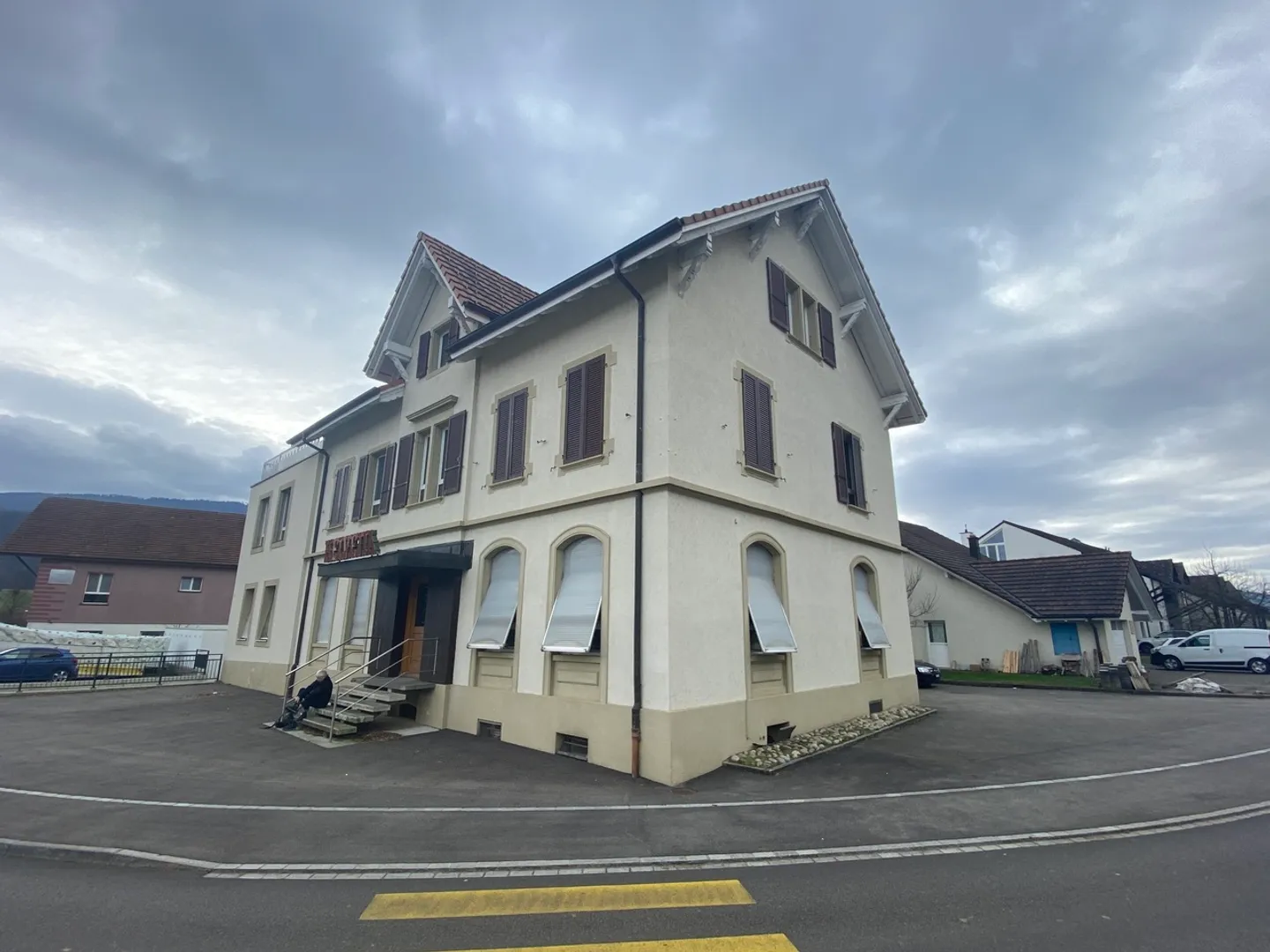 Edificio con 5 appartamenti completamente ristrutturati - Foto 9 di 14