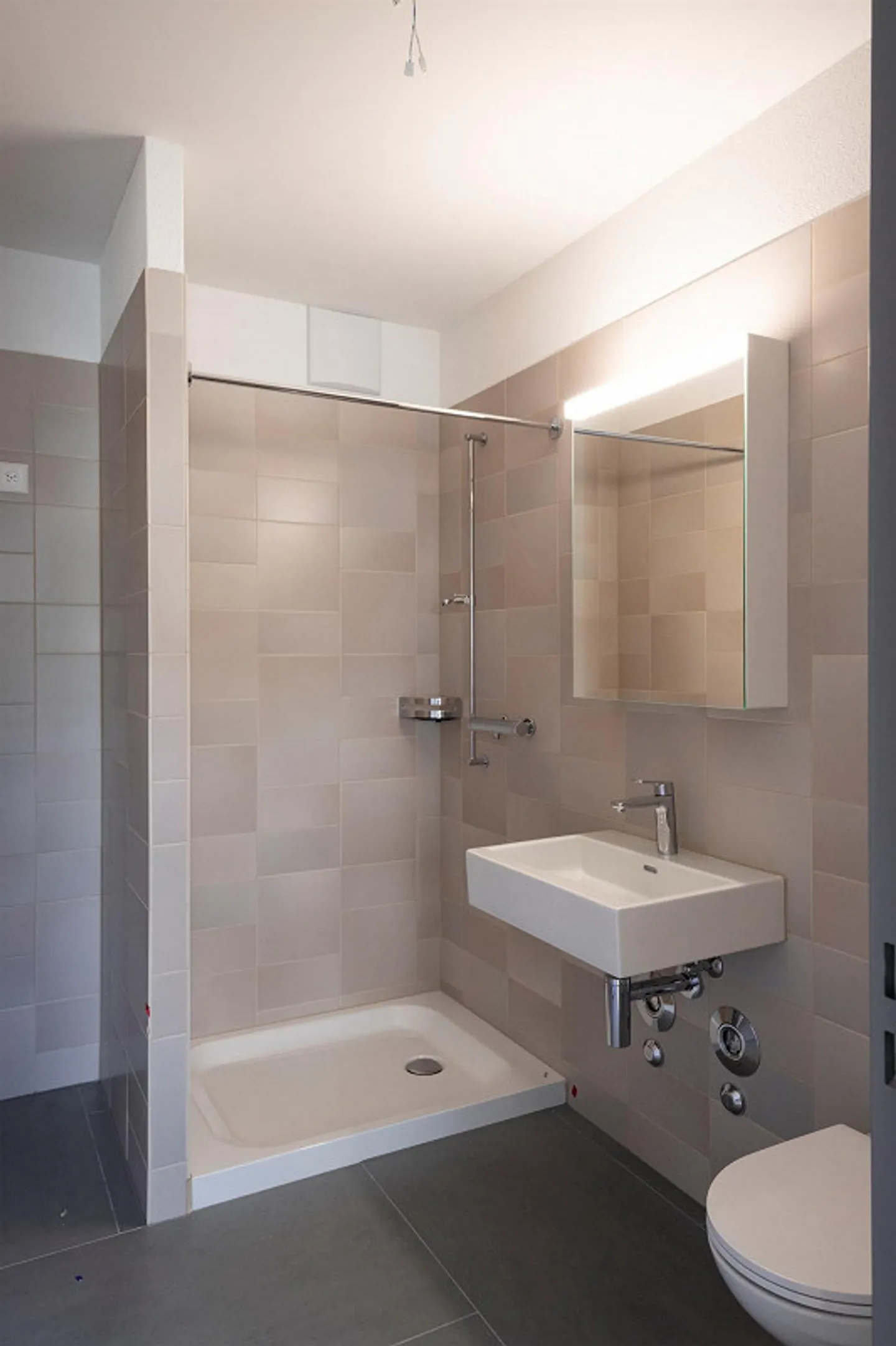 Ihr neues Zuhause nähe Goldbrunnenplatz! - Foto 5 von 5