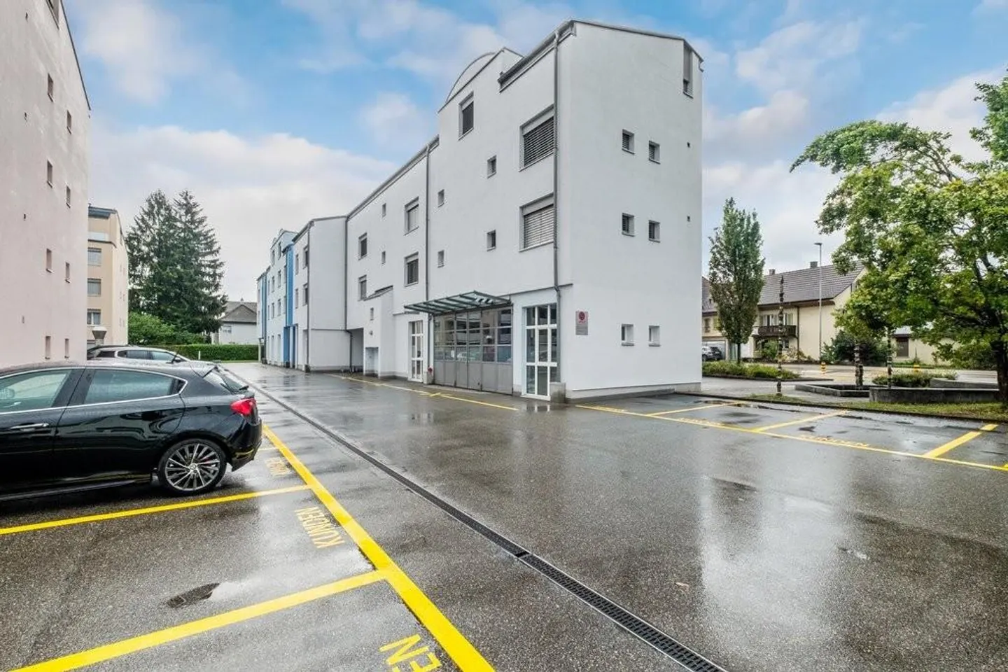 Versatile Commercial Space - Photo 1 of 5