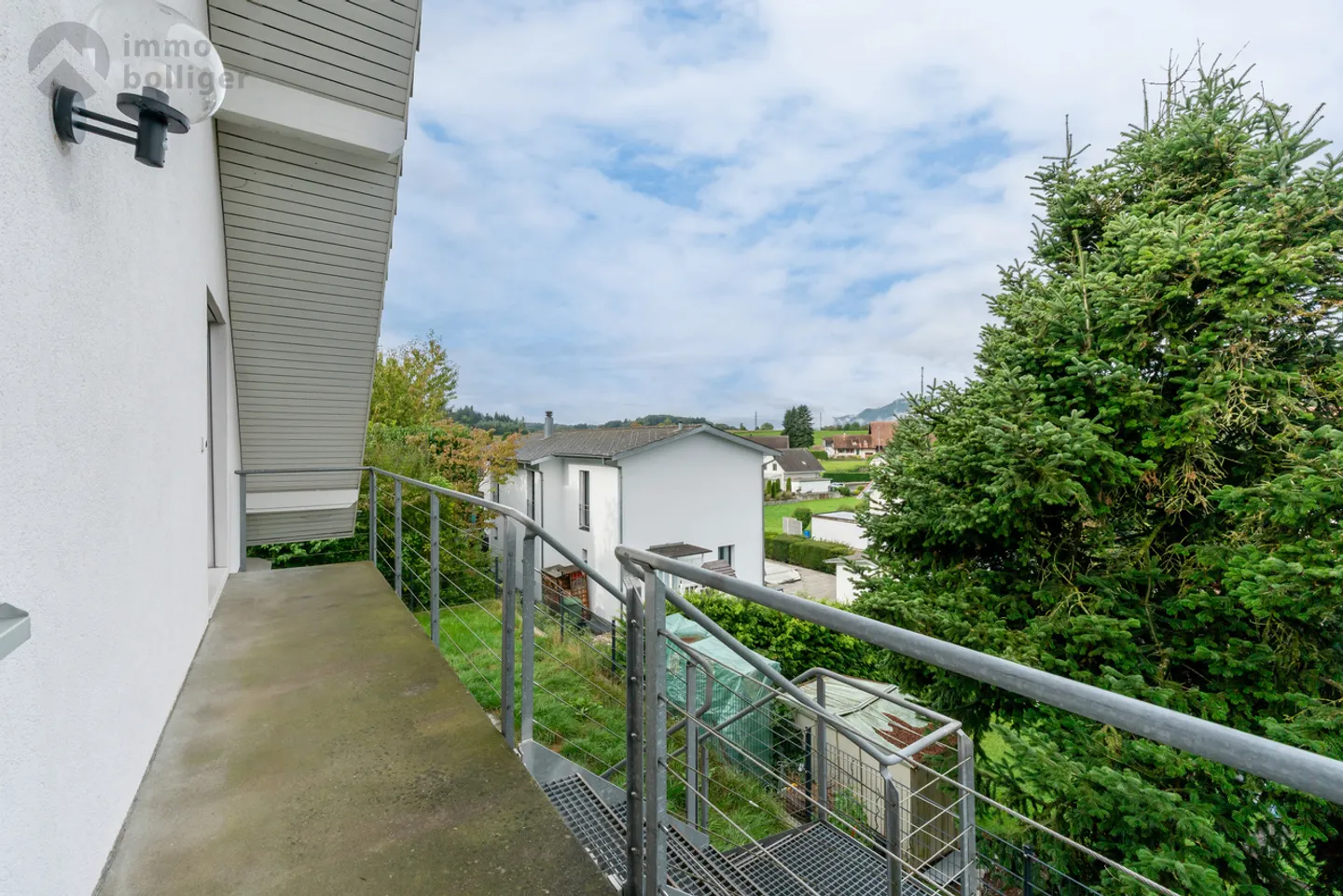 Light-Filled Maisonette Apartment with Private Garden - Photo 10 of 11