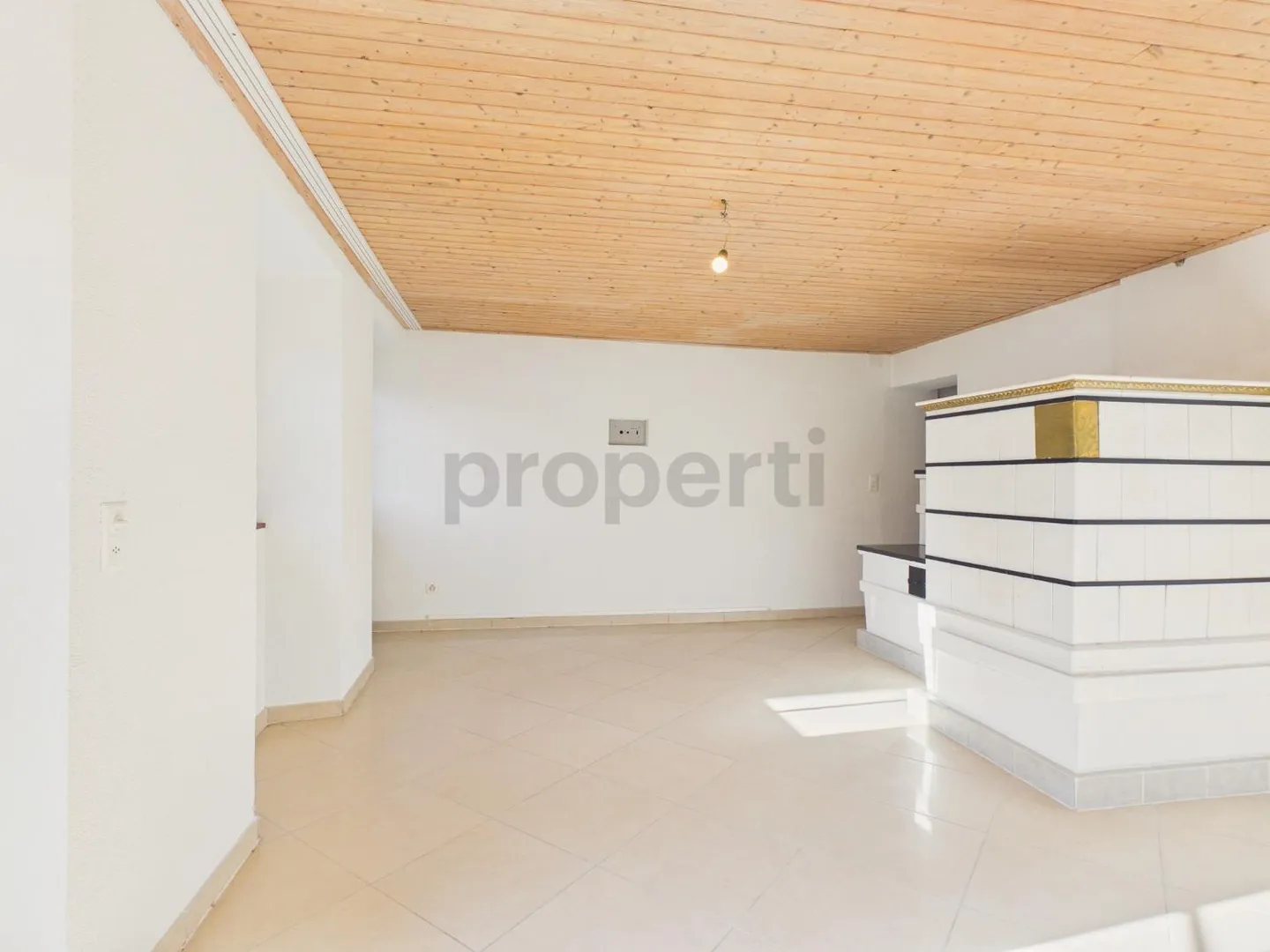 Ferme de 4 pièces près des écoles et des transports en commun, Wegenstetten - Photo 2 sur 7