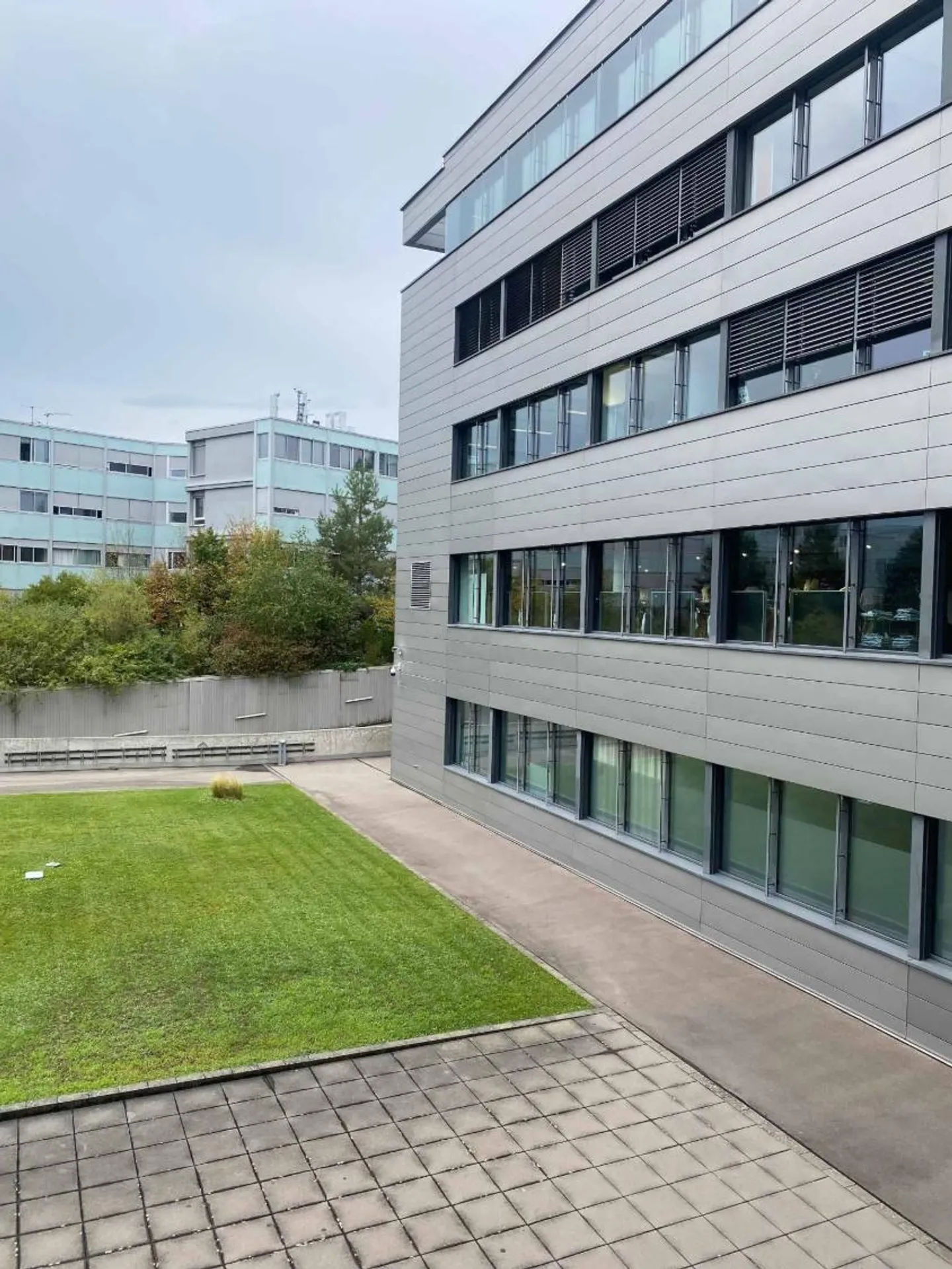 Ufficio di nuova costruzione di 230 m2 completamente attrezzato - Foto 1 di 7