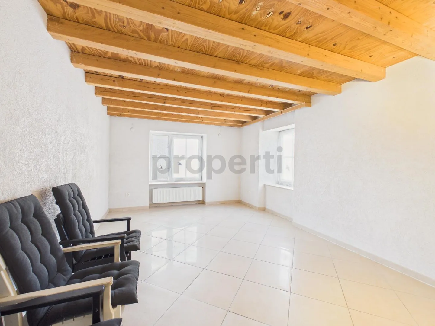 Ferme de 4 pièces près des écoles et des transports en commun, Wegenstetten - Photo 4 sur 7