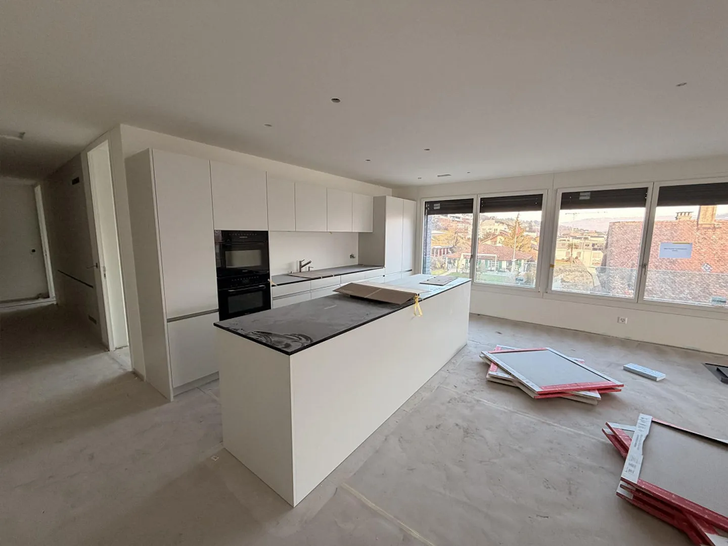 Prima occupazione appartamento di 4,5 stanze con vista sul lago e panorama montano - Foto 6 di 17