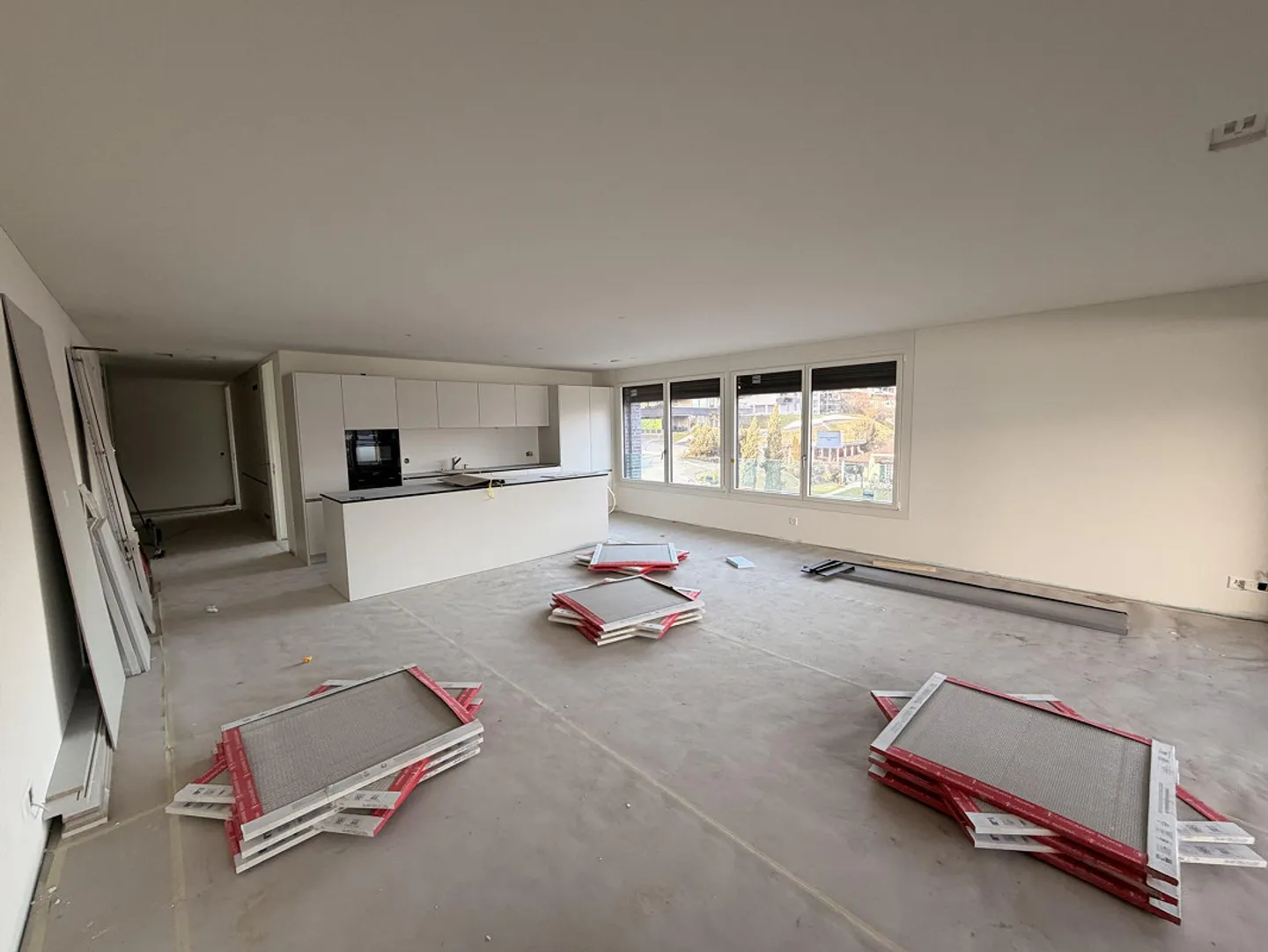 Prima occupazione appartamento di 4,5 stanze con vista sul lago e panorama montano - Foto 7 di 17