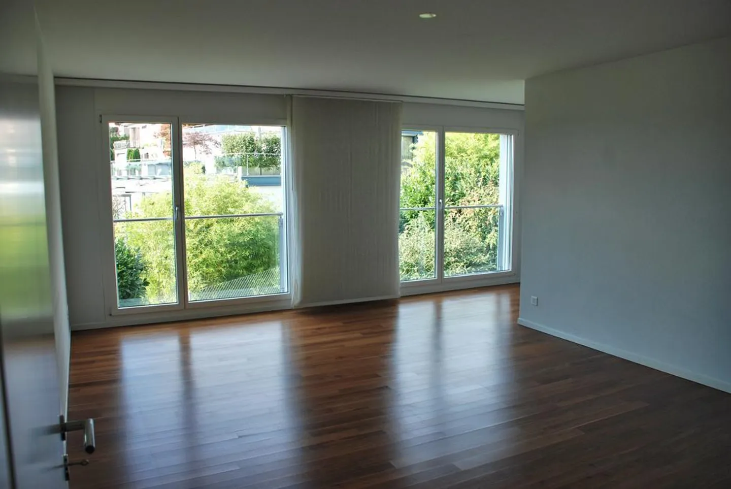 Exklusive 5.5-Zimmer-Wohnung - Foto 4 von 8