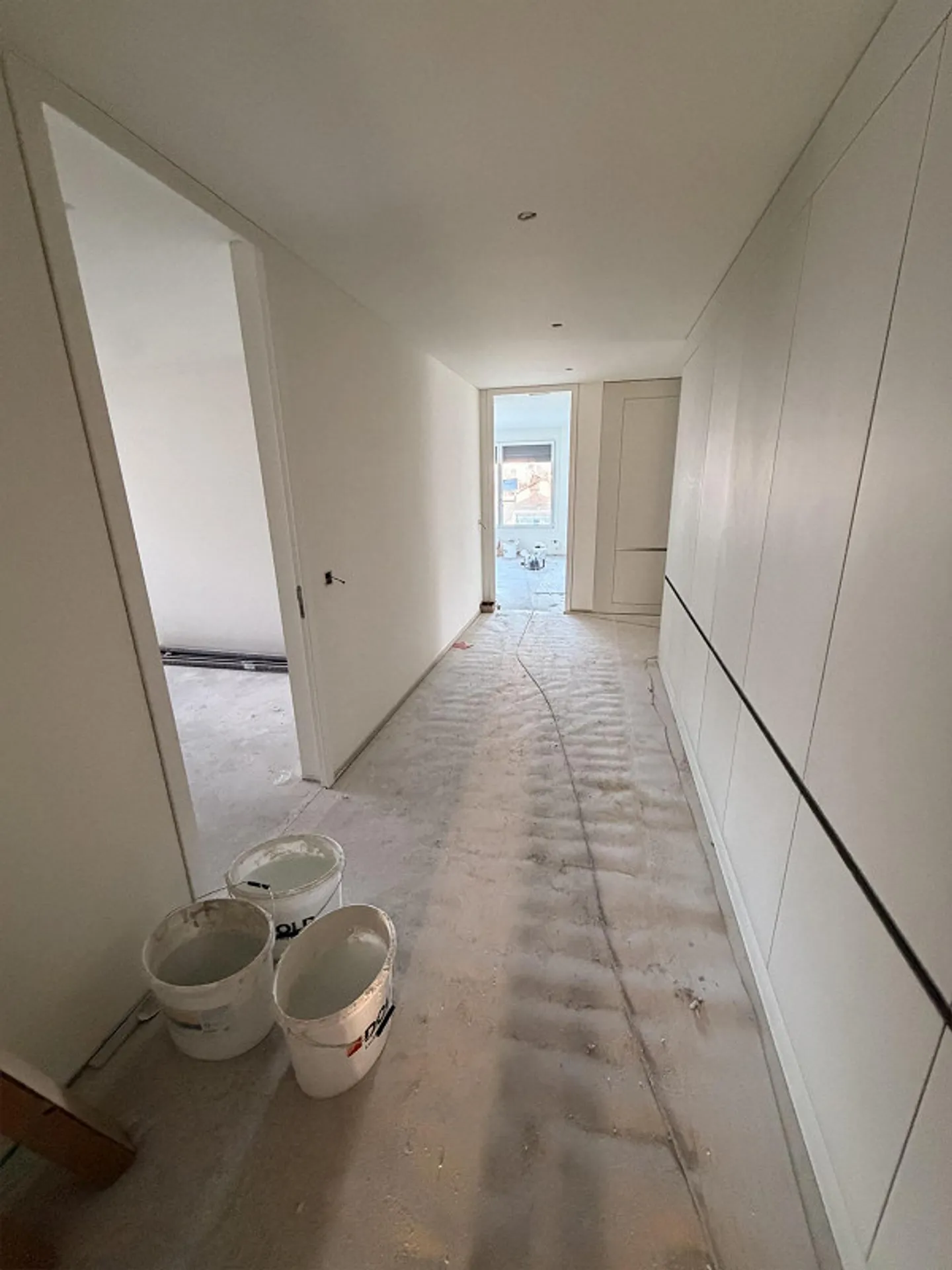 Prima occupazione appartamento di 4,5 stanze con vista sul lago e panorama montano - Foto 13 di 17