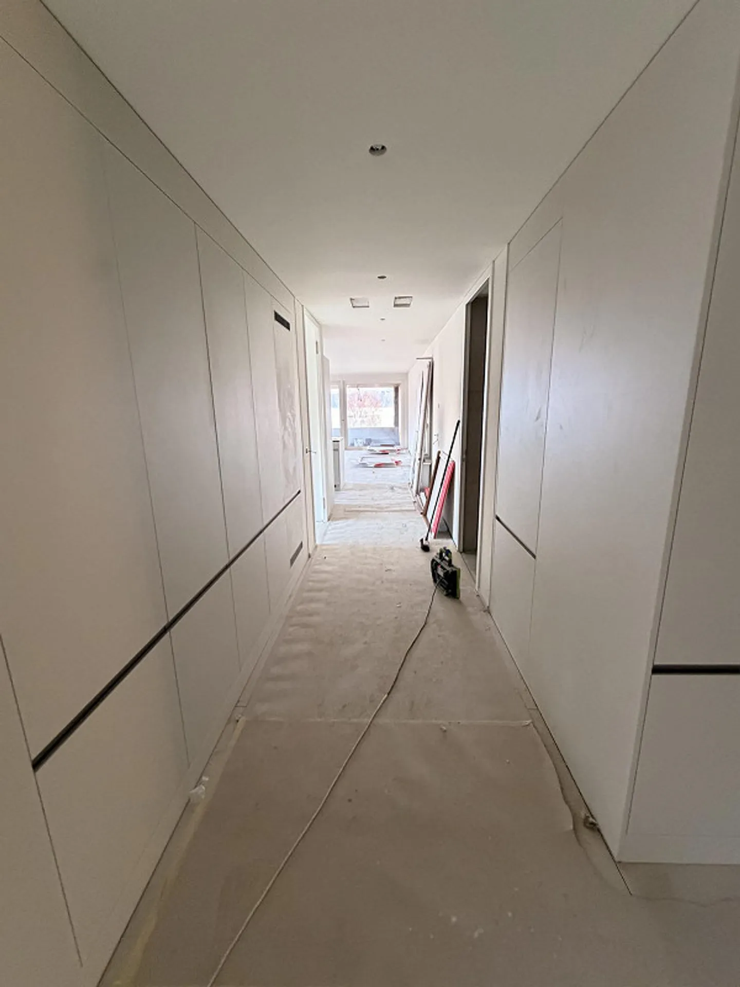 Prima occupazione appartamento di 4,5 stanze con vista sul lago e panorama montano - Foto 16 di 17