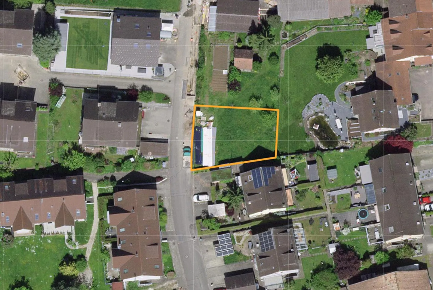 Fully developed building land in a quiet residential area - Photo 1 of 2