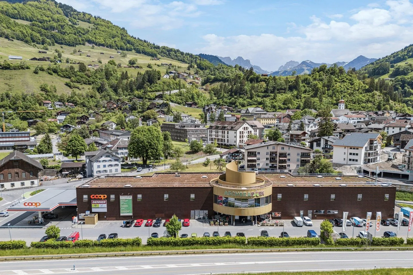 Small Space, Big Impact - Let Your Idea Move In! - Photo 2 of 8