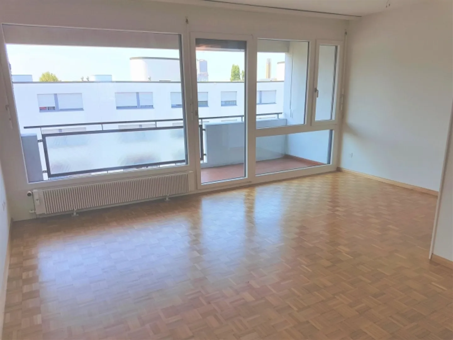 Spacious 3½-Room Apartment - Photo 3 of 6