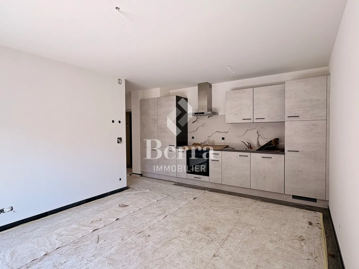 NEW!!! 2.5 room apartment! - Photo 2 of 11