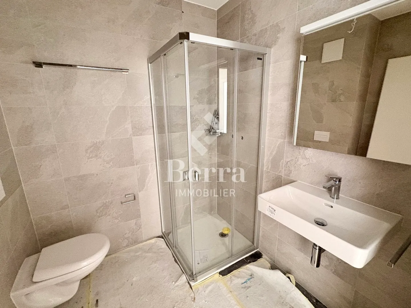 NEW!!! 2.5 room apartment! - Photo 7 of 11