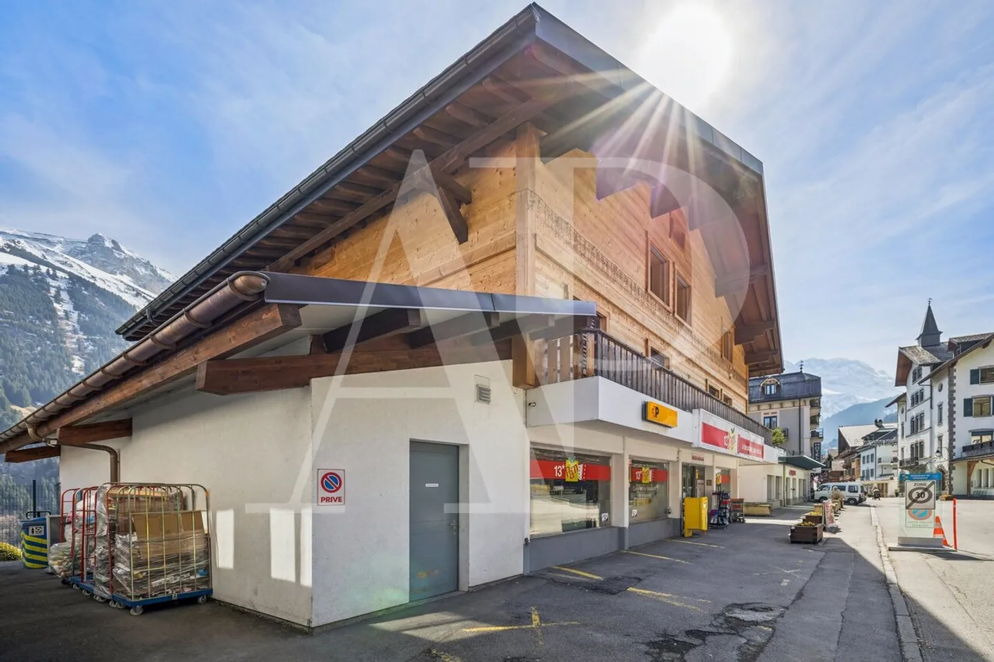 Espace Commercial à Champéry - Photo 2 sur 19