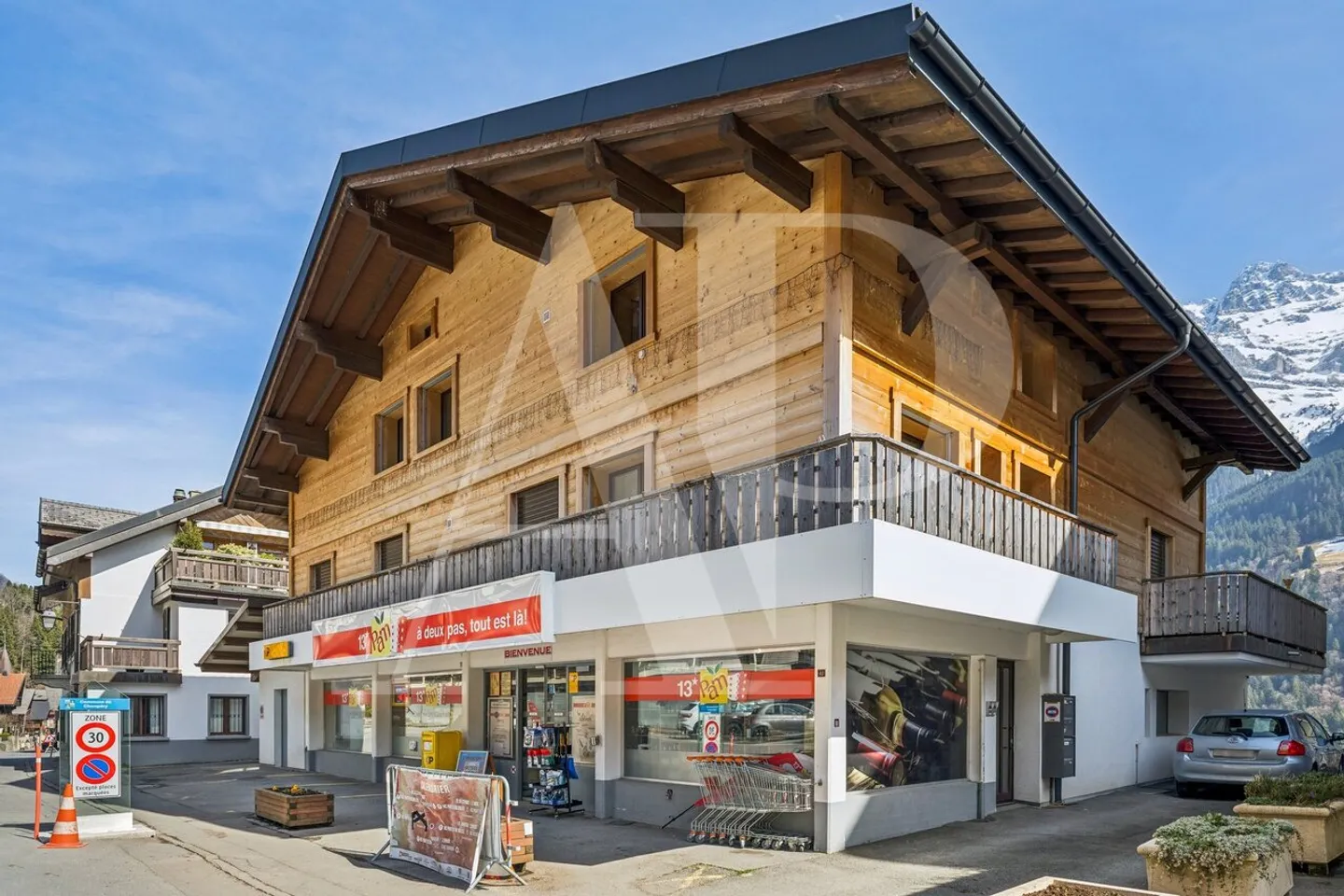 Espace Commercial à Champéry - Photo 3 sur 19