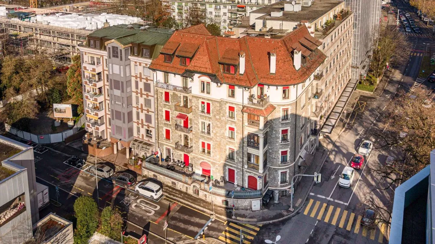 Office - Photo 2 of 12