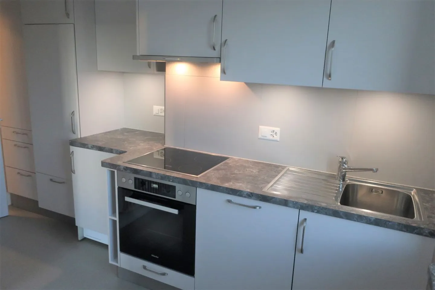 Appartement avec 3 Chambres - Photo 3 sur 4