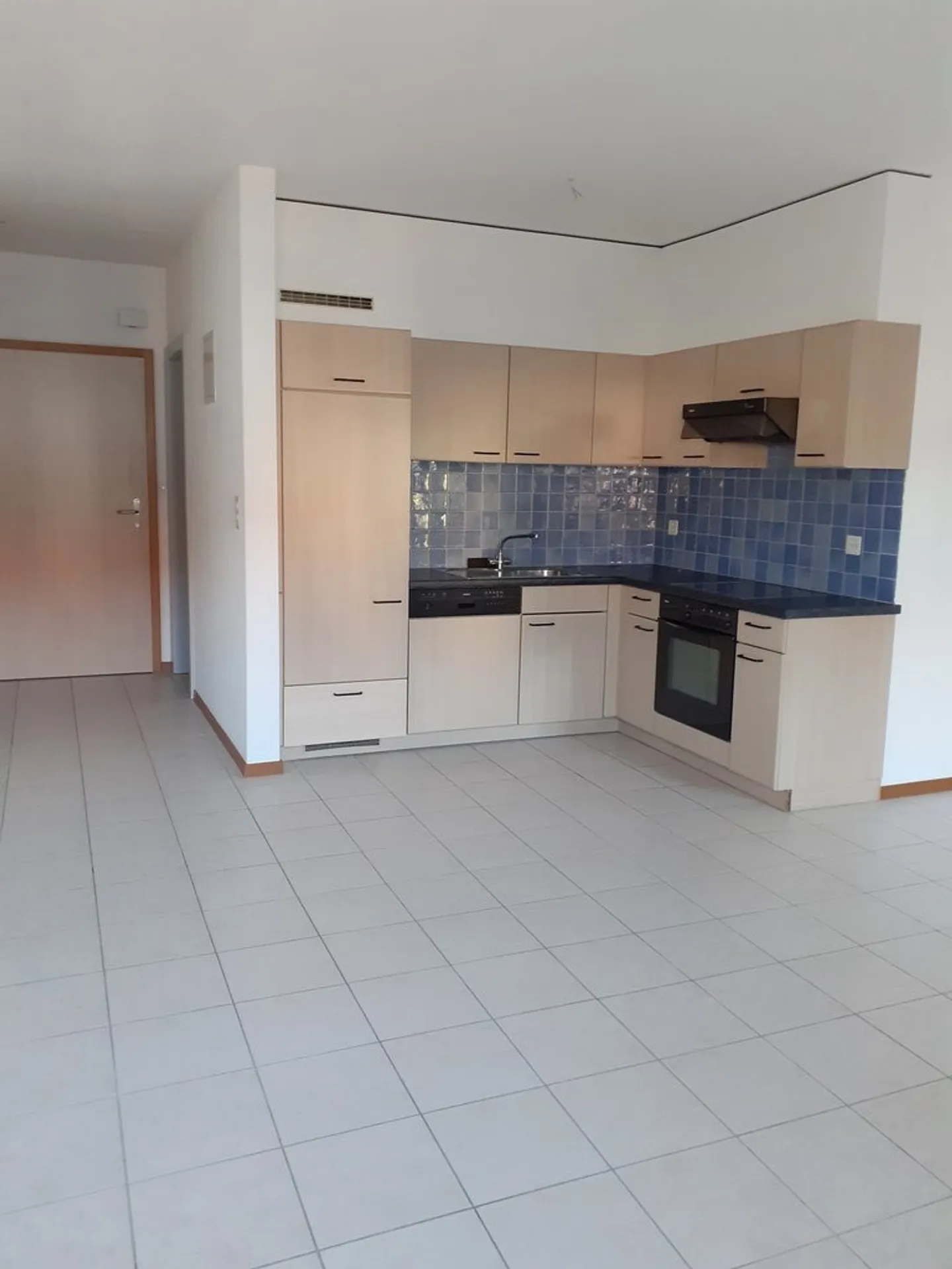 Beautiful Studio for Rent - Photo 1 of 7