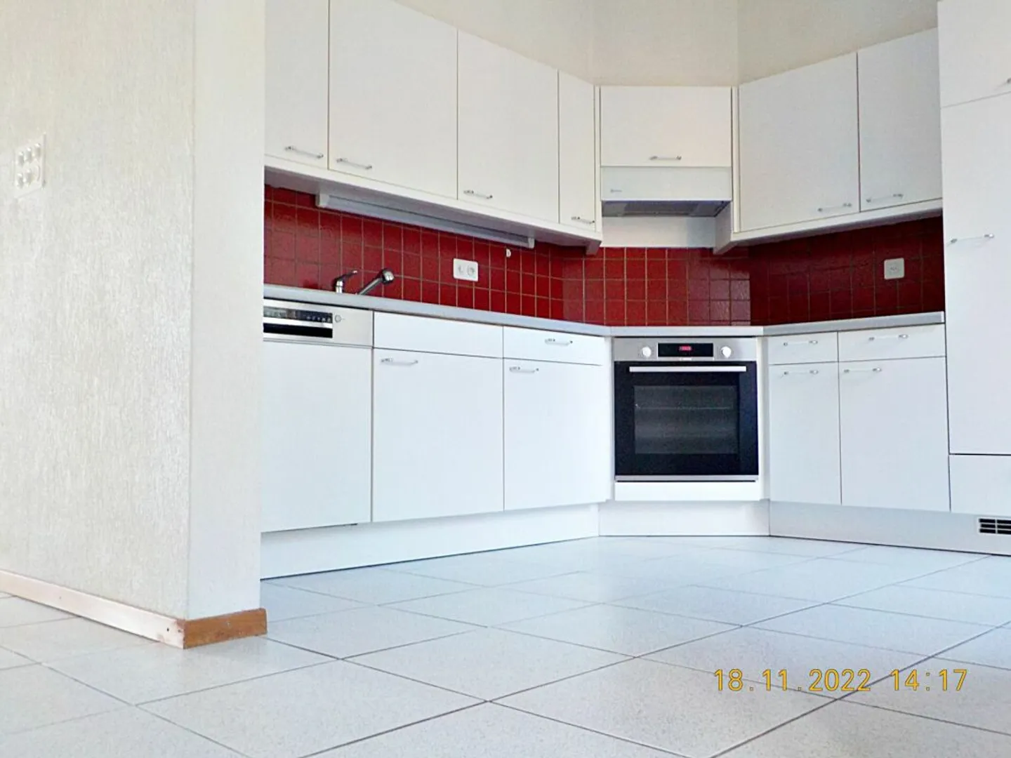 High Standard Apartment in the City Center of Neuchâtel - Photo 4 of 17