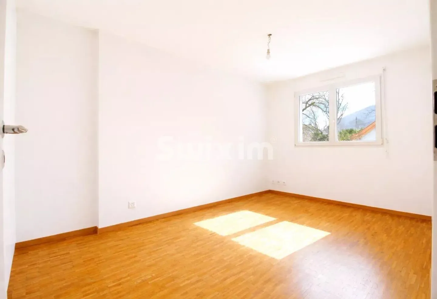 Casa affascinante con giardino - Foto 5 di 11