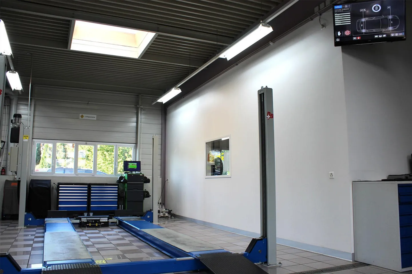 Gewerbeliegenschaft an markanter Lage! - Foto 6 von 12