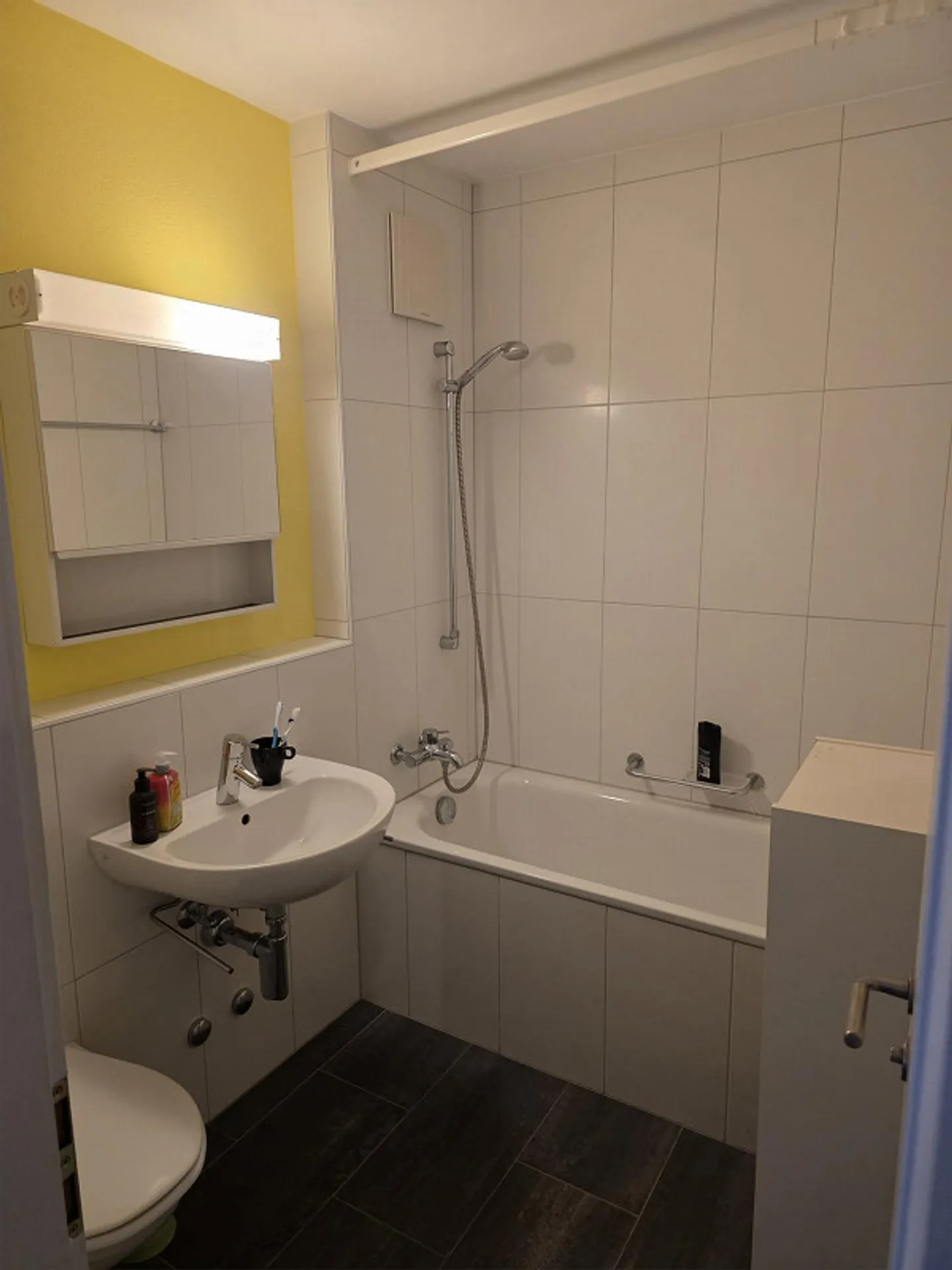 Sonnige Wohnung mit Balkon - Foto 9 von 17