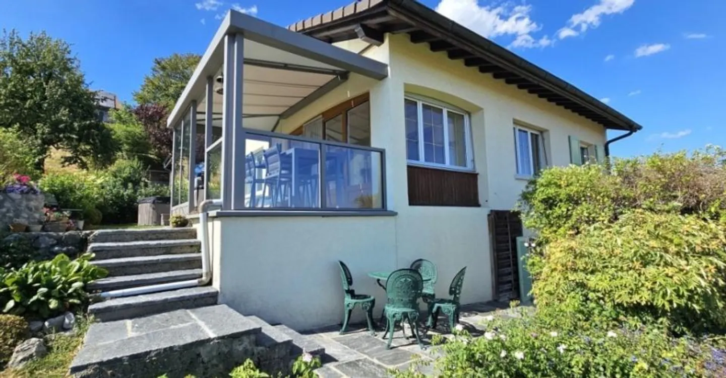 Villa individual - Photo 8 of 9
