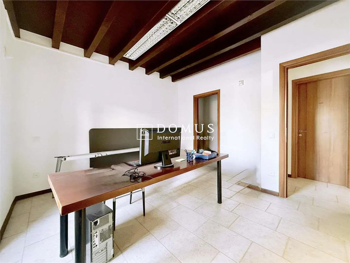 Comfortable office apartment - Photo 3 of 6