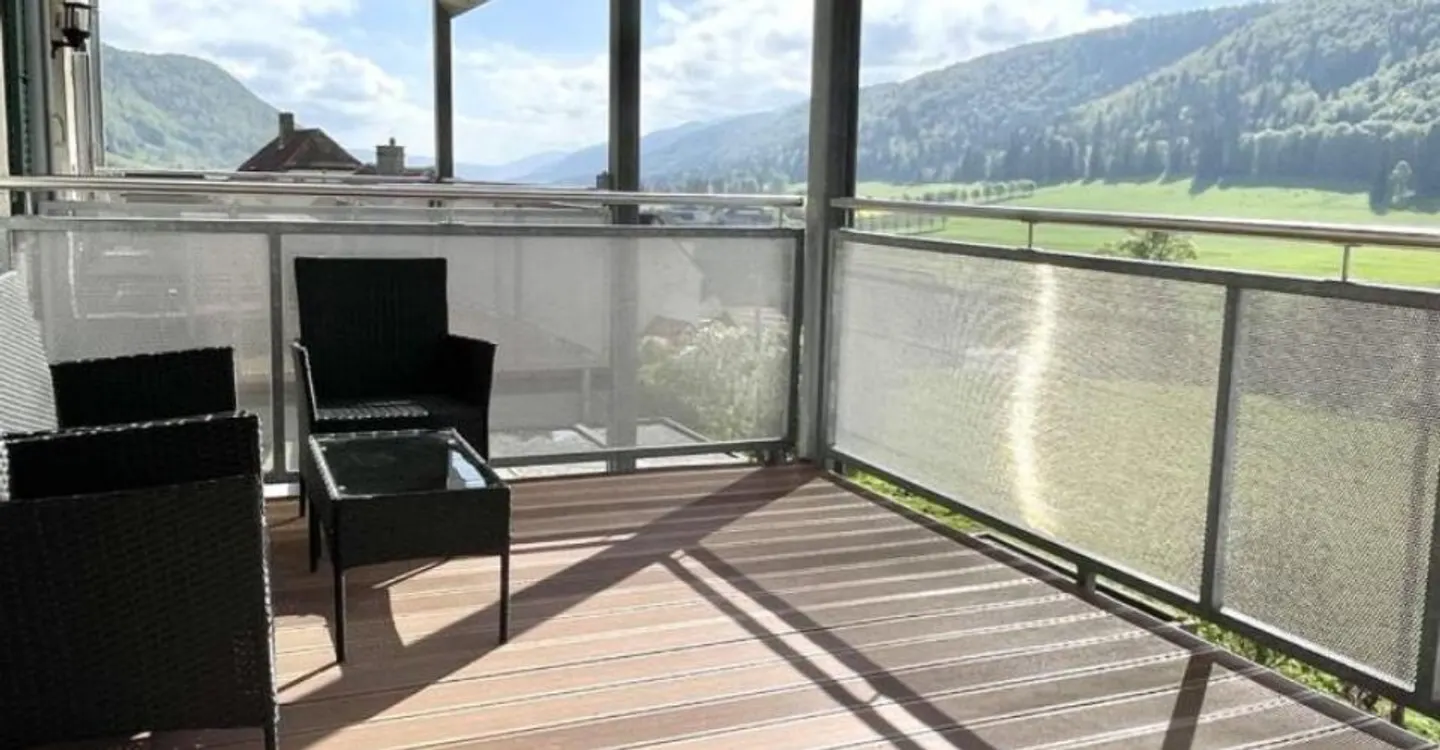 Renan, magnificent 4.5-room apartment on the 1st floor with garage and terrace - Photo 5 of 9