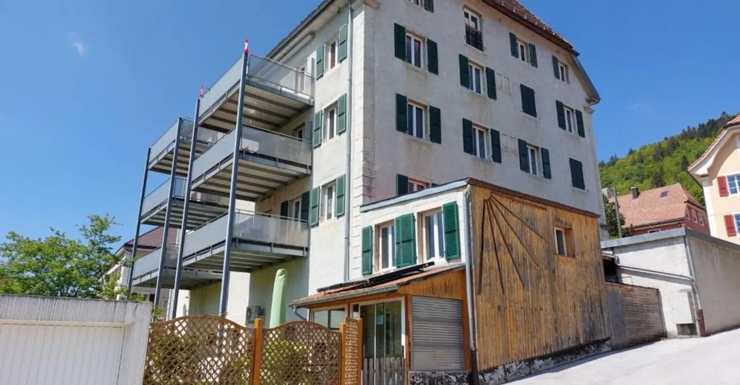 Renan, magnificent 4.5-room apartment on the 1st floor with garage and terrace - Photo 9 of 9
