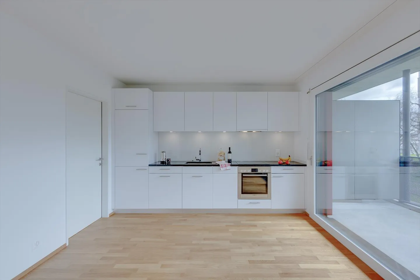 Vous cherchez un petit bijou ? Un appartement moderne pour une personne vous attend ! - Photo 3 sur 9