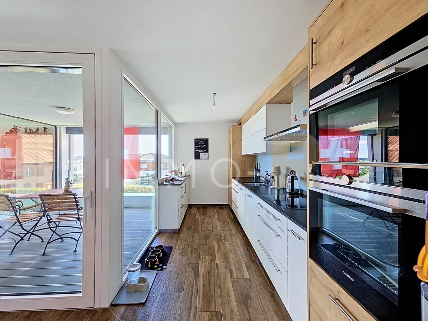 Incantevole e spazioso appartamento 4.5 con Loggia - Foto 6 di 12