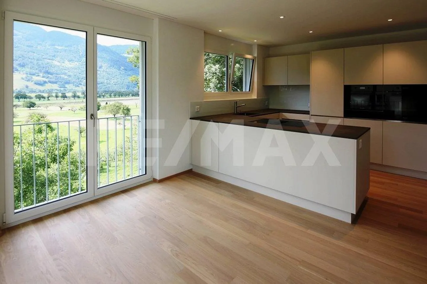 Appartement 4.5 pièces - Foto 1 von 8
