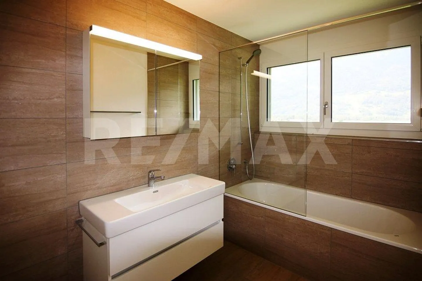 Appartement 4.5 pièces - Foto 5 von 8