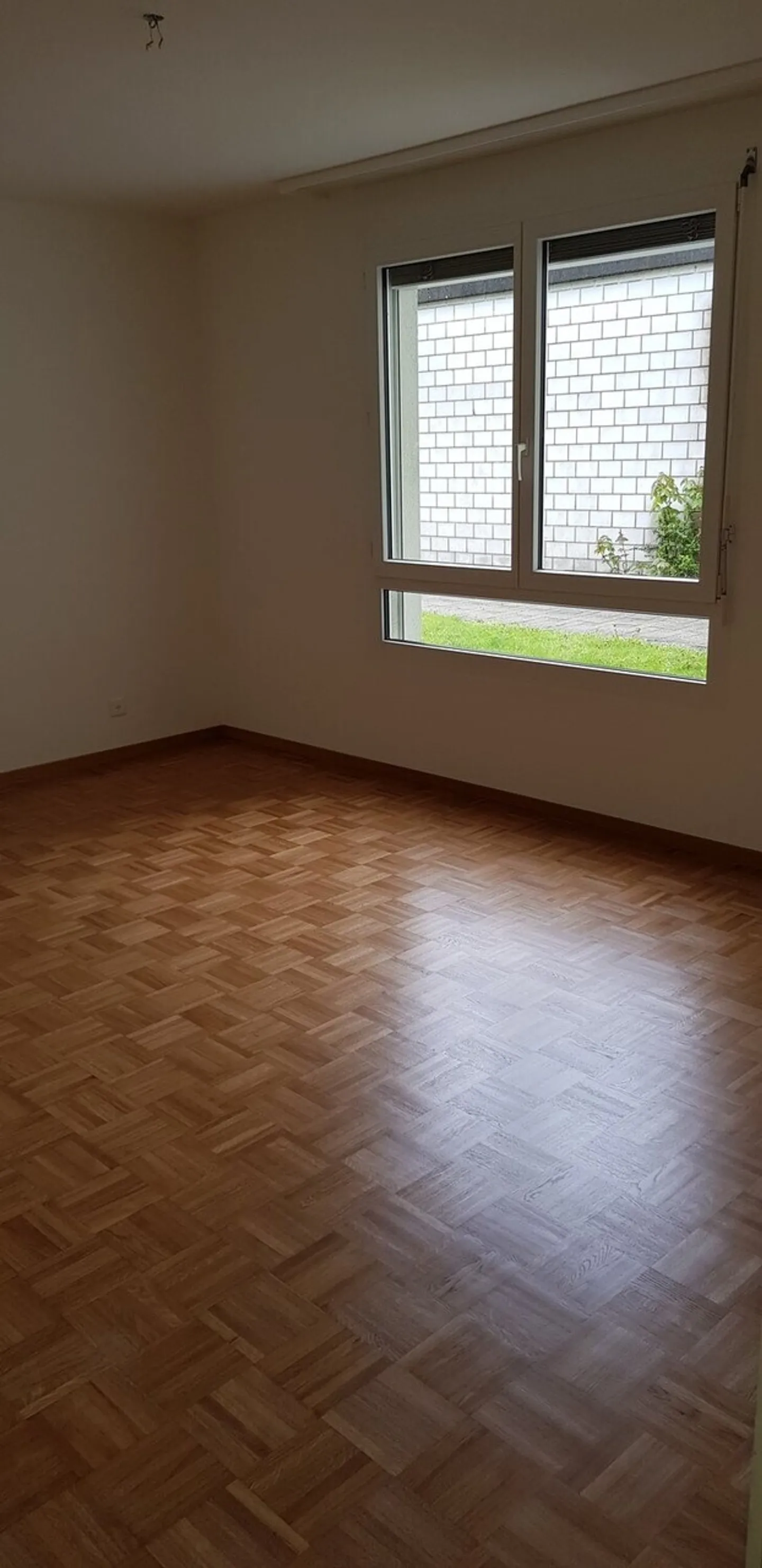 Charming 4.5-room apartment on the ground floor with terrace - Photo 5 of 8