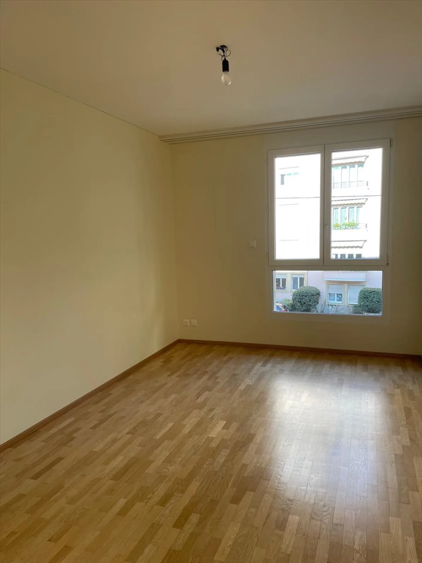 Appartamento di 4,5 locali al 2° piano - Foto 4 di 8
