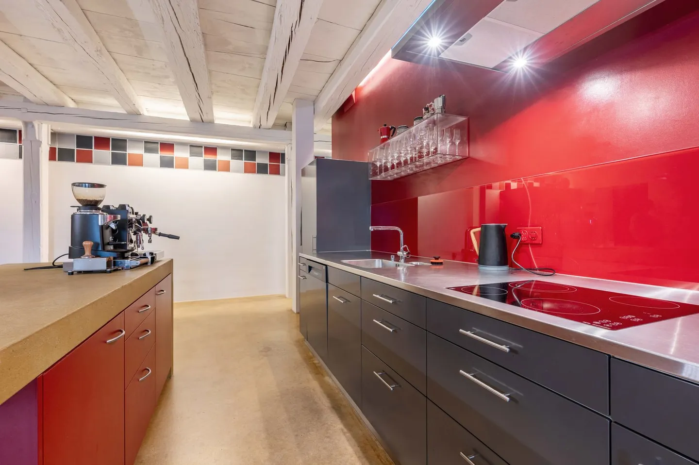 Stylish Living in a Historic Spinning Mill - Photo 5 of 12