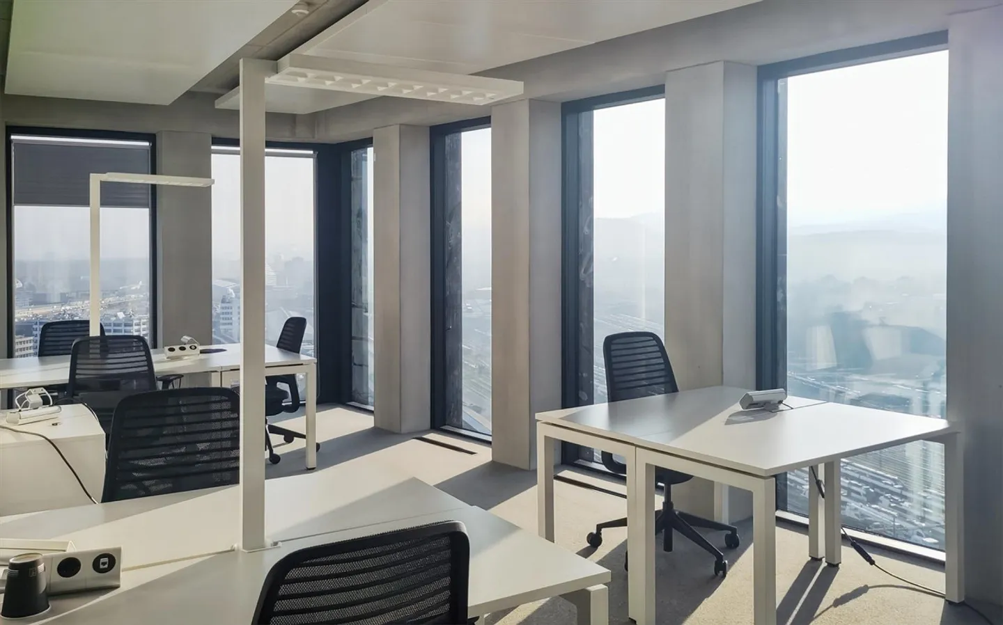 Tailor-made, dream offices for 5 people in Spaces Grosspeter Tower - Photo 17 of 20