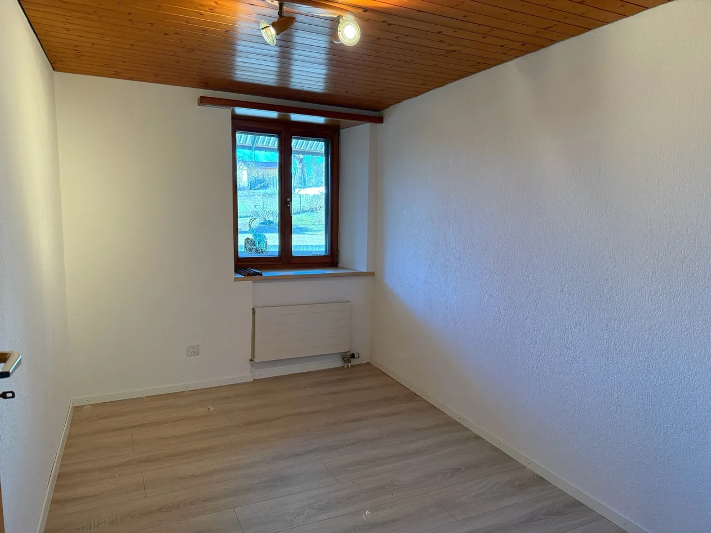 Appartamento 4 locali modernizzato con parcheggio pratico, Beggingen - Foto 7 di 11
