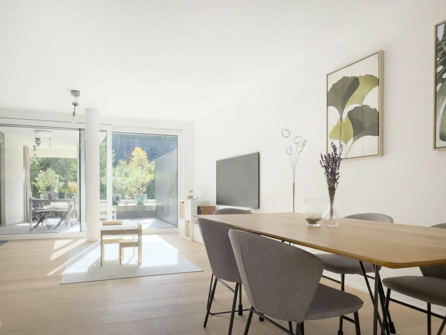 Condominium moderne de 5,5 pièces avec belle terrasse au bord de l'Aare - Photo 4 sur 24