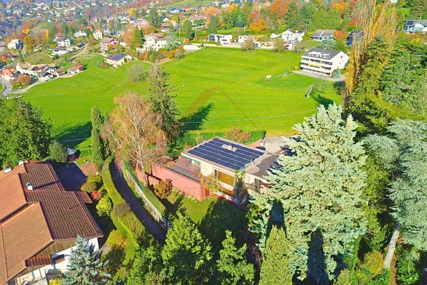 Chernex - renovierte unabhängige Villa im Jahr 2025 mit 337 m² Wohnfläche, Panoramaterrasse von 95 m² und spektakulärem Blick auf den Genfersee und die Alpen - Foto 14 von 14