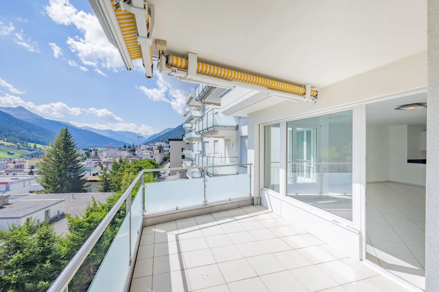 Seconda casa esclusiva con vista spettacolare - Foto 9 di 12