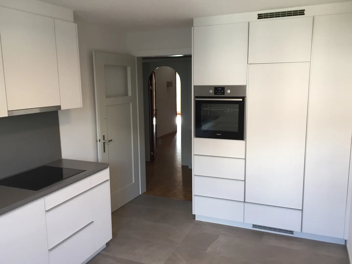 Modern 4.5-room apartment for rent in the center of Visp - Photo 7 of 11