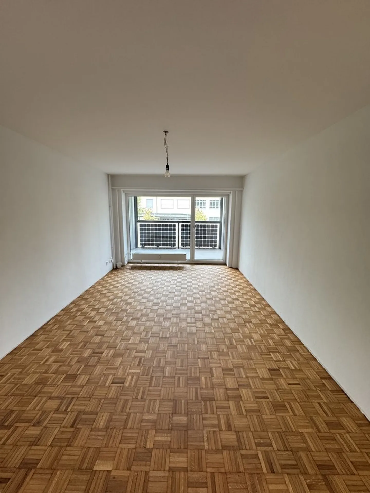 Modern Apartment in Bern - Photo 3 of 7