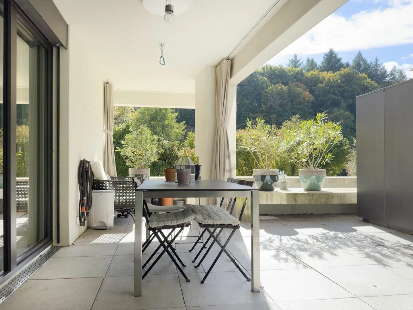 Condominium moderne de 5,5 pièces avec belle terrasse au bord de l'Aare - Photo 13 sur 24