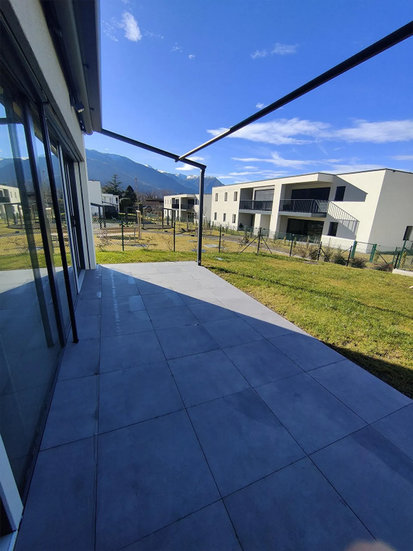 New 5-room maisonette in Camorino - Photo 6 of 13