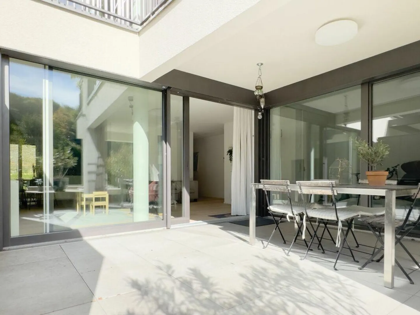 Condominium moderne de 5,5 pièces avec belle terrasse au bord de l'Aare - Photo 14 sur 24