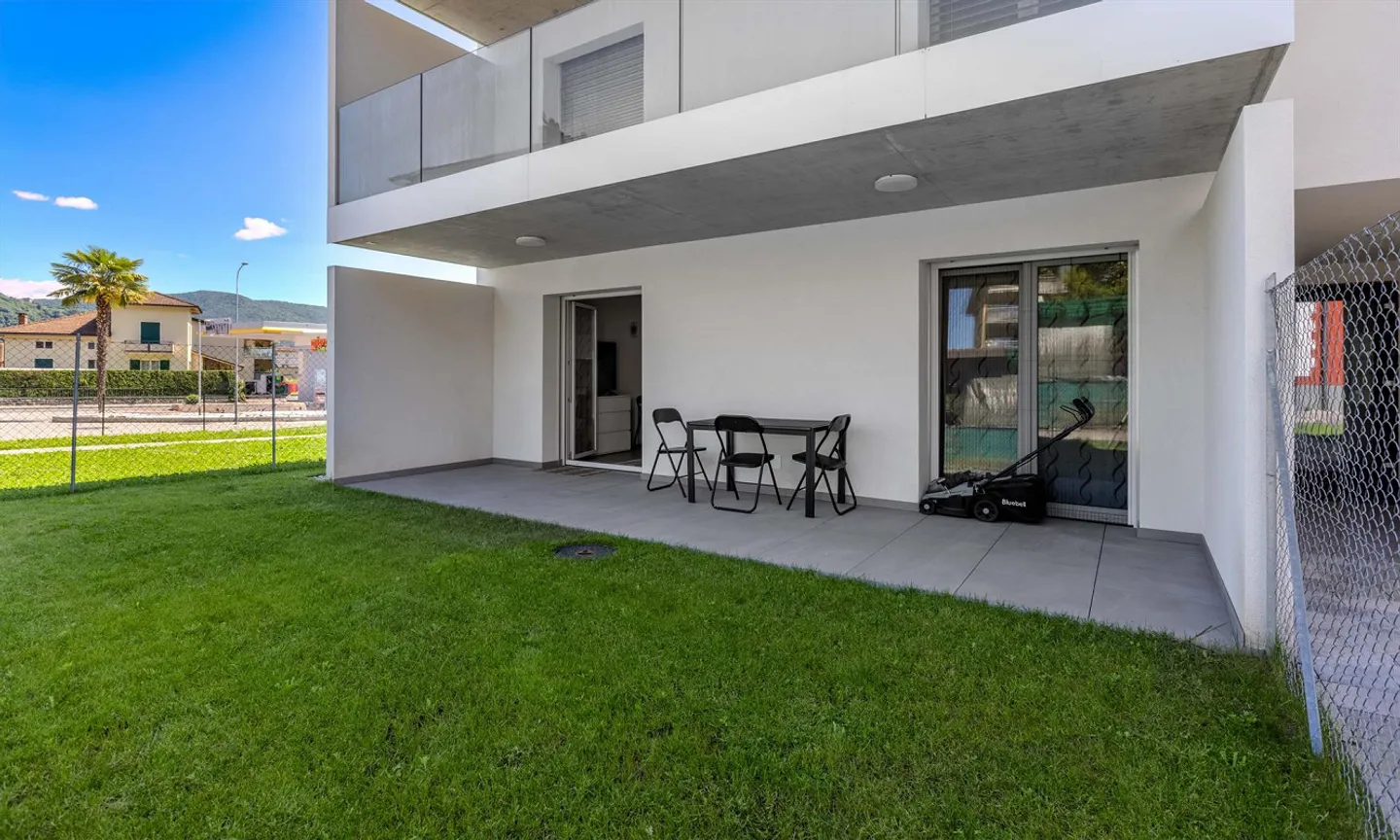 MODERNES 2.5-ZIMMER-APARTMENT MIT GARTEN IN CASLANO - Foto 4 von 10