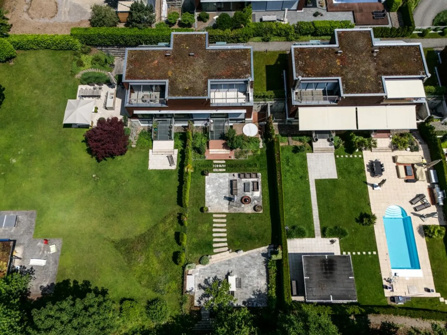 Traumhaftes Doppelfamilienhaus: Luxus, Natur und Exklusivität auf höchstem Niveau - Foto 6 von 22