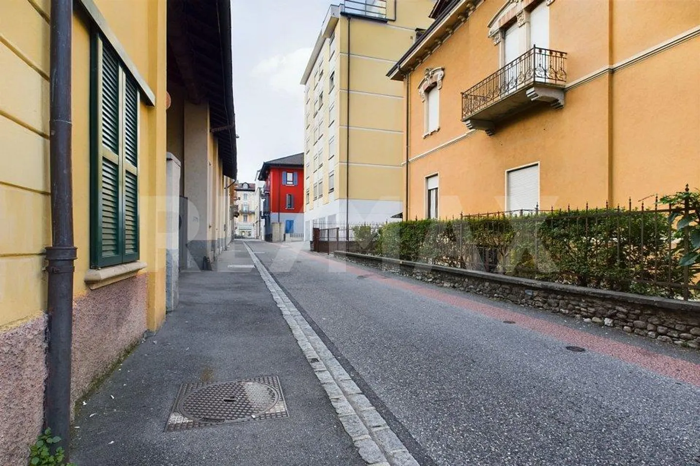 Appartement lumineux et rénové de 2,5 pièces avec terrasse - Photo 11 sur 11